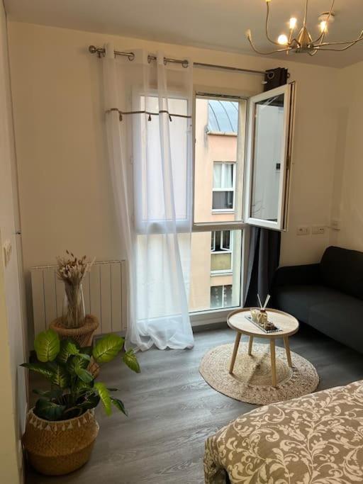 Studio Proche Disney Et Paris Noisy-le-Grand Luaran gambar